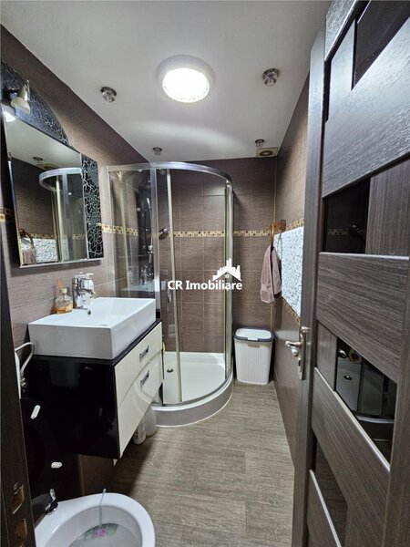 Apartament 4 camere Calea Vitan