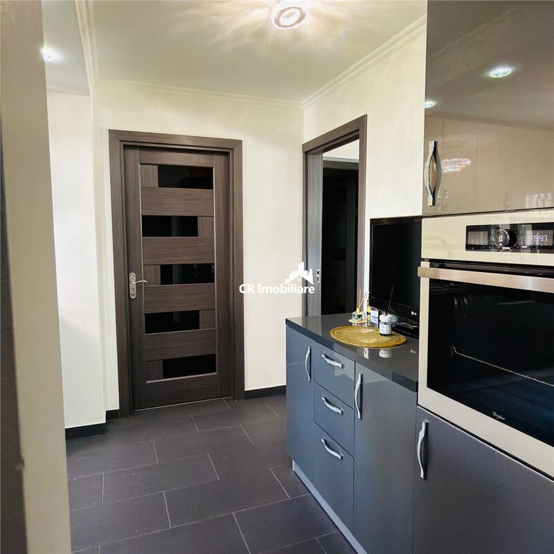 Apartament 4 camere Calea Vitan
